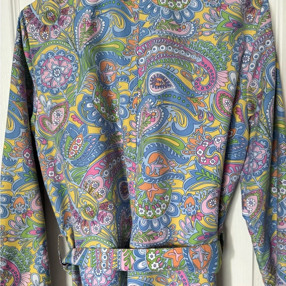 Izod Multicolor Paisley Outerwear - Picture 5 of 5